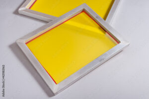 Mesh screen for screen printing