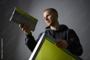 Decorator using screen printing squeegees
